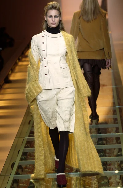 Look 29